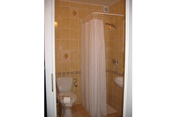 Repubblica Ceca Byt Horní Lochov, Esterno